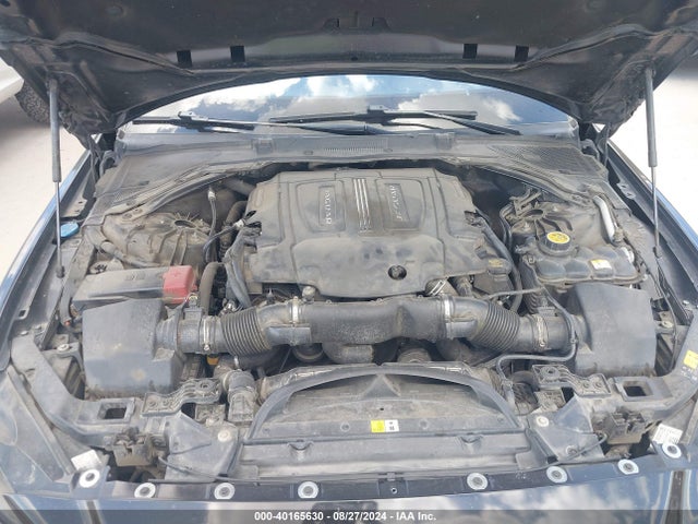 2017 JAGUAR XE SAJAD4BV6HA955613 Photo 9