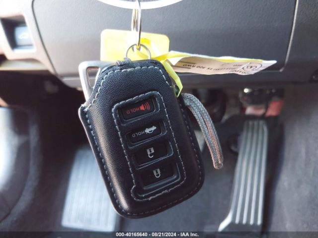 JTHDA1D23P5127904 Lexus IS 300