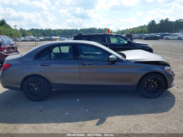 WDDWF4KB6JR413686 Mercedes-Benz C 300 4matic