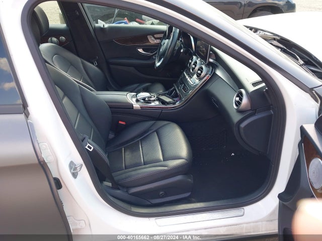 WDDWF4KB6JR413686 Mercedes-Benz C 300 4matic