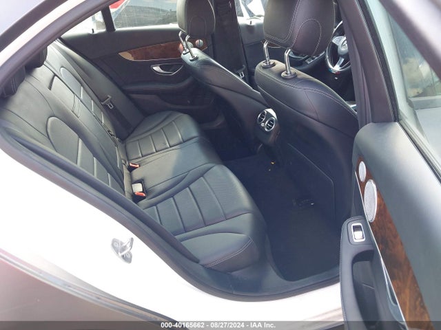 WDDWF4KB6JR413686 Mercedes-Benz C 300 4matic