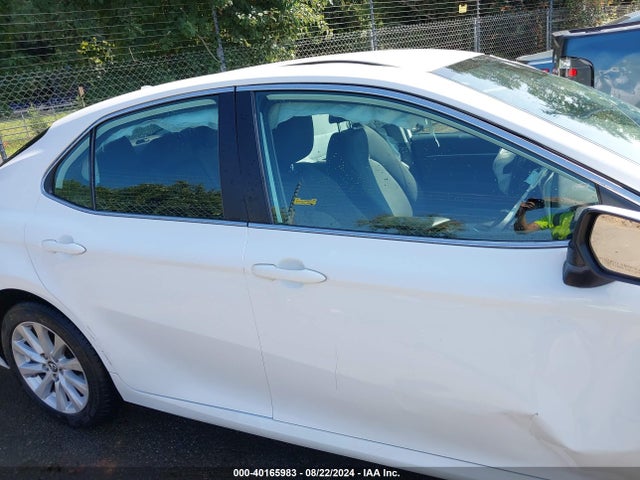 Toyota CAMRY LE 2020 4T1C11AKXLU944641 Image 12