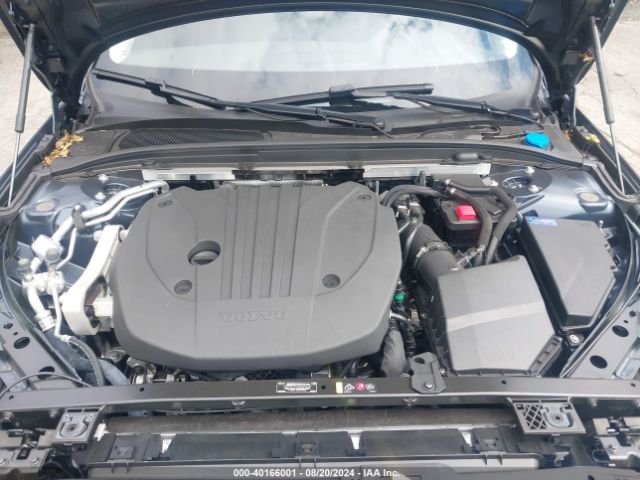 7JRL12TL1RG319859 Volvo S60 B5 Plus Dark Theme