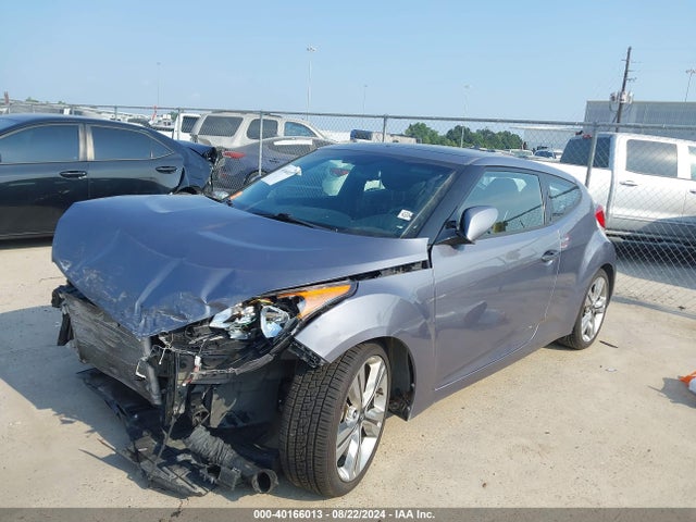 Hyundai Veloster Value Edition 2017 KMHTC6AD4HU320785 Image 2