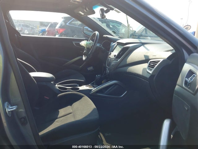 Hyundai Veloster Value Edition 2017 KMHTC6AD4HU320785 Image 5