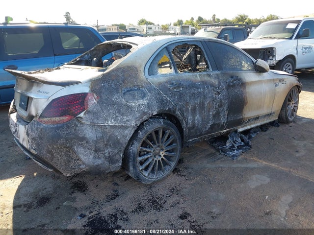 55SWF6GB8FU027815 Mercedes-Benz C 400 4matic