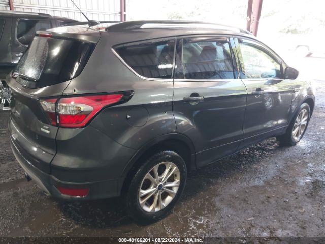 1FMCU0GD9JUA02989 Ford ESCAPE SE