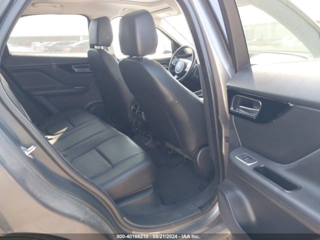SADCJ2BV3HA898358 Jaguar F-pace 35t Premium