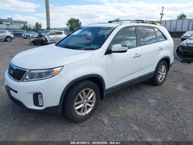 KIA Sorento Lx V6 2014 5XYKT4A70EG472140 Image 2