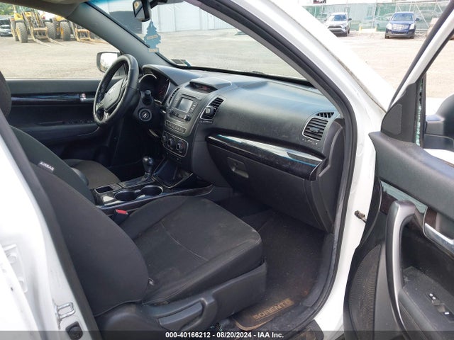 KIA Sorento Lx V6 2014 5XYKT4A70EG472140 Image 5