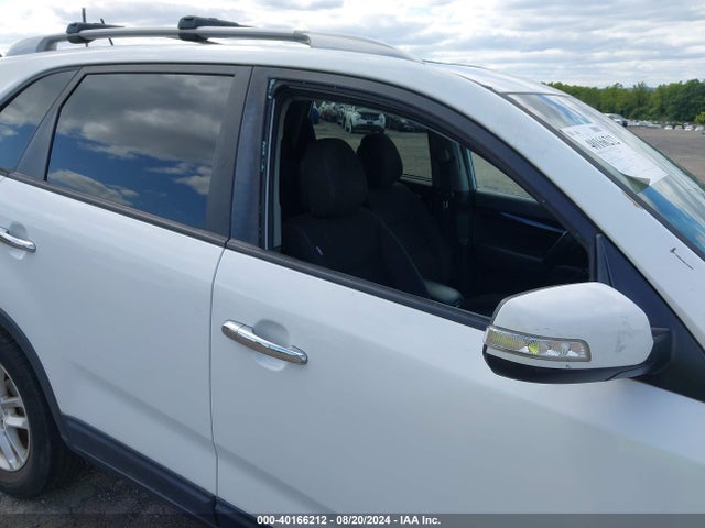 KIA Sorento Lx V6 2014 5XYKT4A70EG472140 Image 6