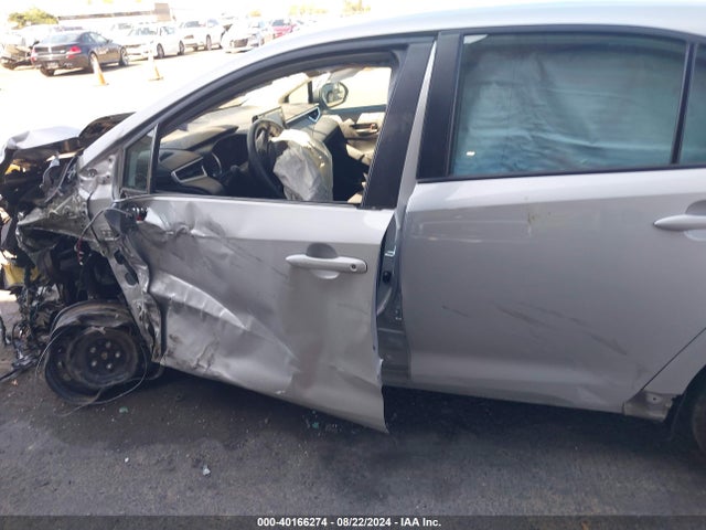 Toyota COROLLA LE 2022 5YFEPMAE8NP388501 Image 15
