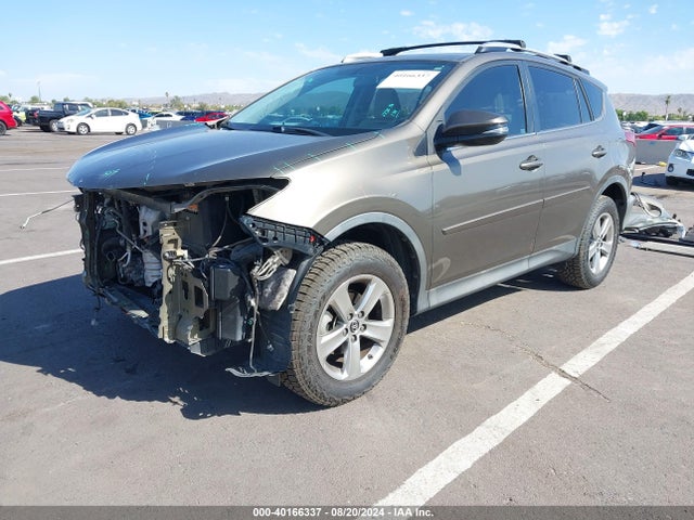 Toyota Rav4 Xle 2015 2T3RFREV6FW297598 Image 2