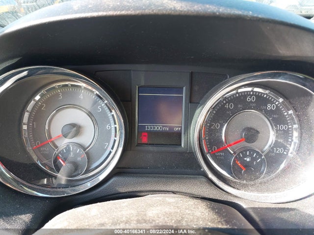 2C4RC1CG8ER273410 Chrysler Town & Country Touring-l