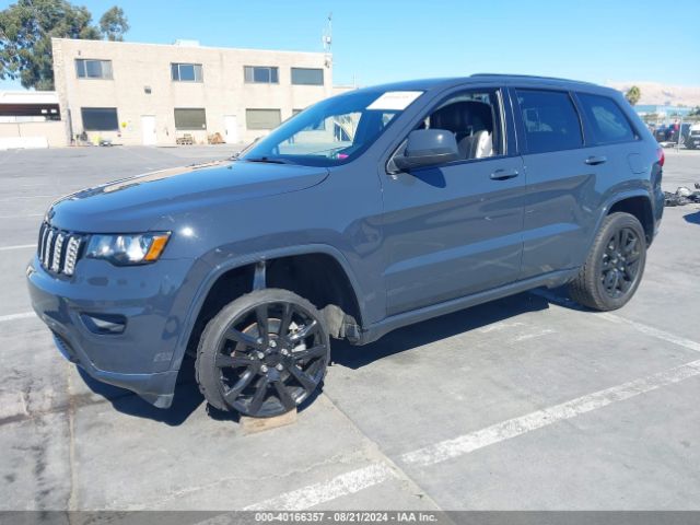 1C4RJEAG2HC883221 Jeep Grand Cherokee Altitude 4x2