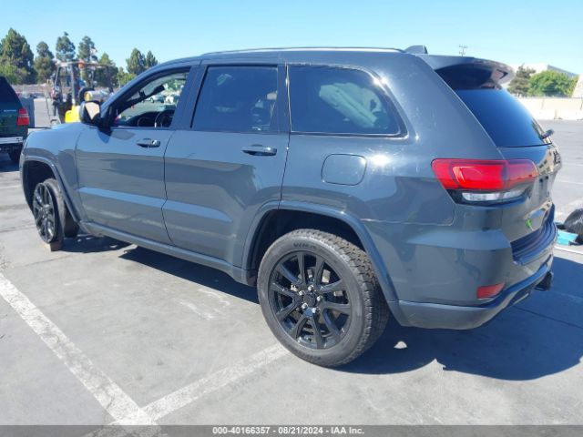 1C4RJEAG2HC883221 Jeep Grand Cherokee Altitude 4x2