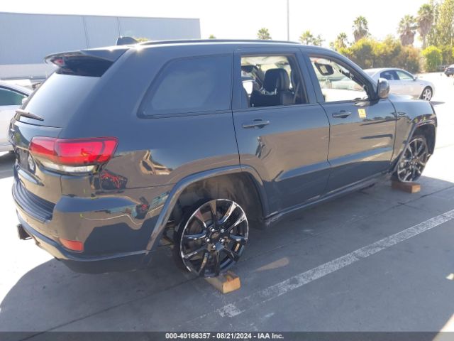1C4RJEAG2HC883221 Jeep Grand Cherokee Altitude 4x2