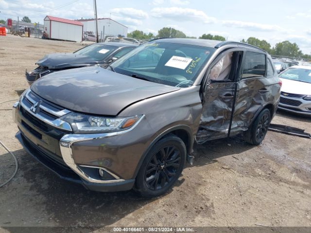 JA4AD3A34JZ036736 Mitsubishi Outlander Le