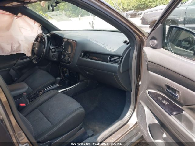 JA4AD3A34JZ036736 Mitsubishi Outlander Le