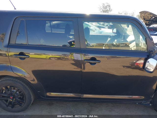 JTLZE4FE1FJ080533 Scion Xb 686 Parklan Edition