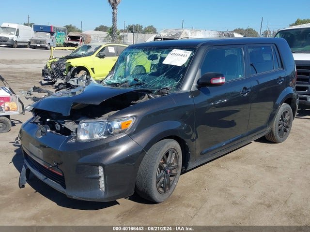 JTLZE4FE1FJ080533 Scion Xb 686 Parklan Edition