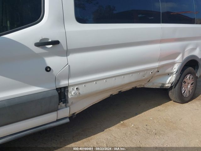 1FBZX2ZM5HKA05221 Ford Transit-350 Xlt