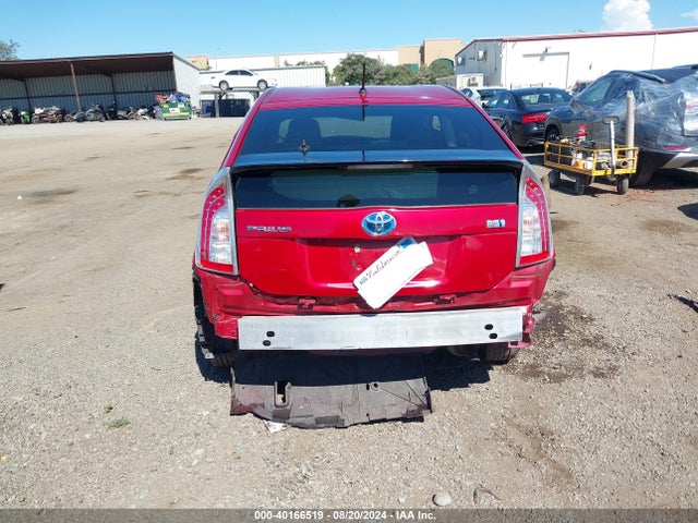 Toyota Prius Two 2015 JTDKN3DU5F1974276 Image 17