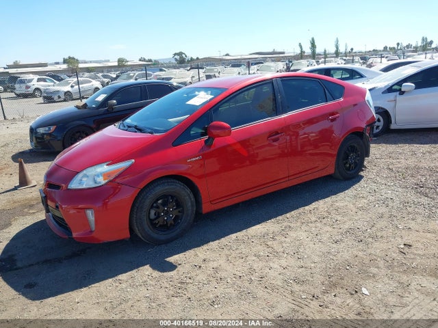Toyota Prius Two 2015 JTDKN3DU5F1974276 Image 2