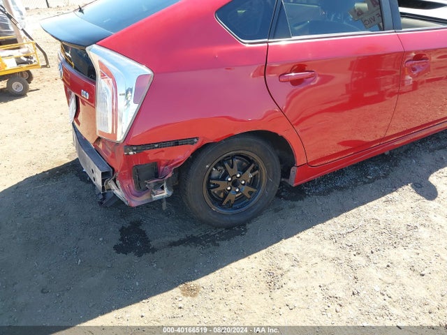 Toyota Prius Two 2015 JTDKN3DU5F1974276 Image 6