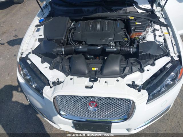 SAJWJ0FF4F8U58204 Jaguar Xf 3.0 Portfolio/3.0 Sport