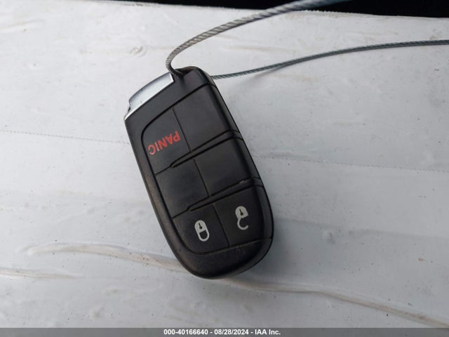 3C4PDCGG0JT475482 Dodge Journey Crossroad