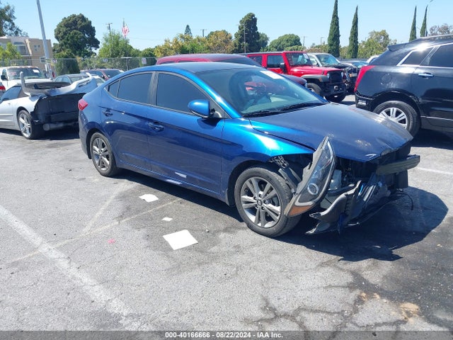 2018 5NPD84LF8JH331835 main image