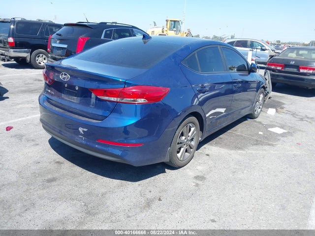 Hyundai ELANTRA SEL 2018 5NPD84LF8JH331835 Image 4