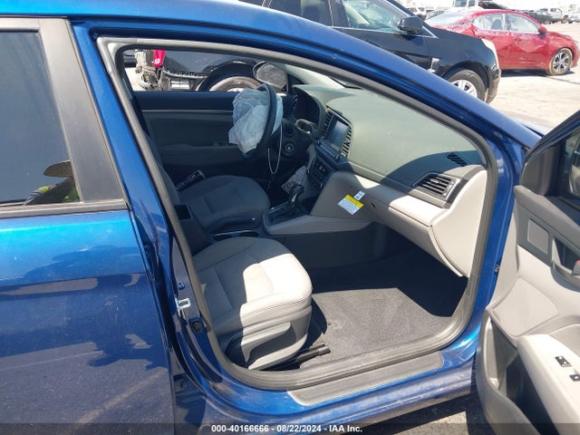 Hyundai ELANTRA SEL 2018 5NPD84LF8JH331835 Image 5