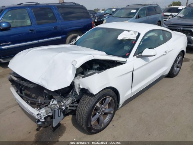 1FA6P8AM0F5358805 Ford Mustang V6