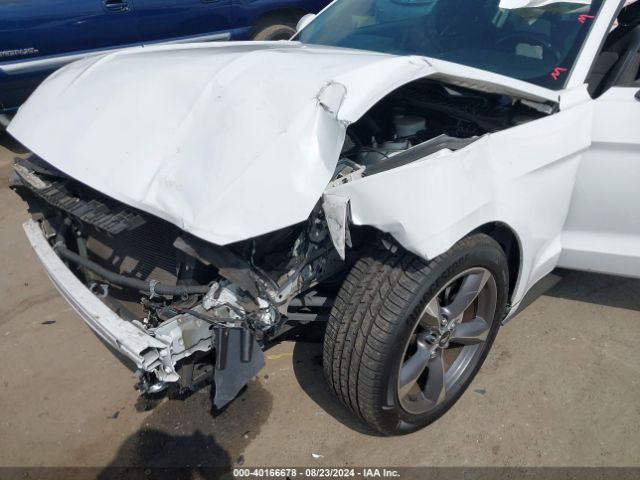 1FA6P8AM0F5358805 Ford Mustang V6