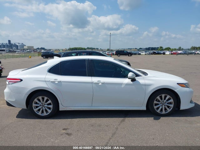 Toyota CAMRY LE 2019 4T1B11HK0KU776203 Image 13