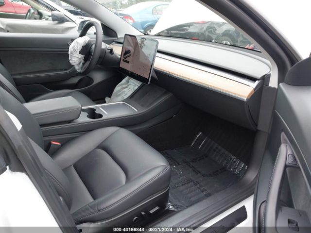 5YJ3E1EA0MF929831 Tesla Model 3 Standard Range Plus Rear-wheel Drive