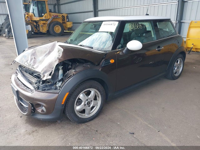 2011 MINI COOPER WMWSU3C59BT095792 Photo 1
