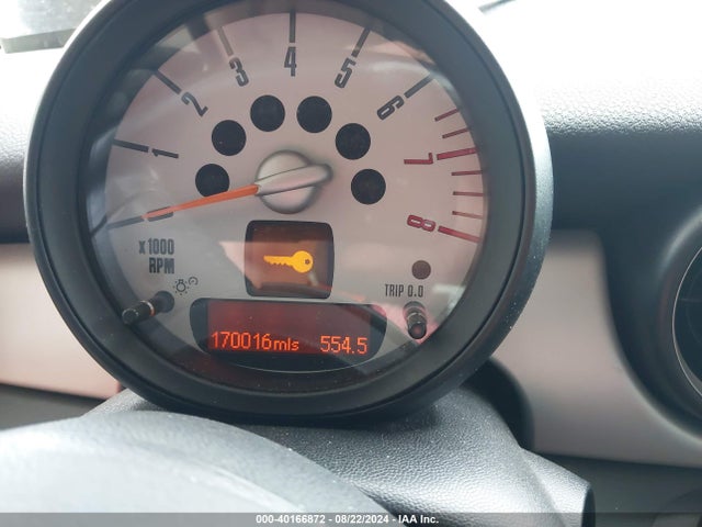 2011 MINI COOPER WMWSU3C59BT095792 Photo 6