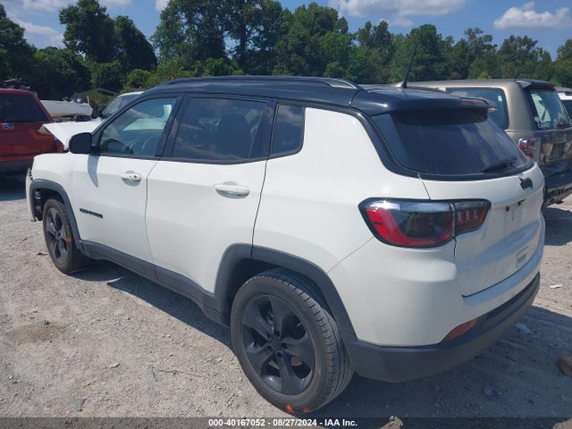 3C4NJCBB2MT523256 Jeep Compass Altitude Fwd