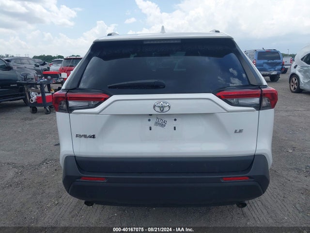 Toyota RAV4 LE 2019 2T3H1RFV1KC020829 Image 17