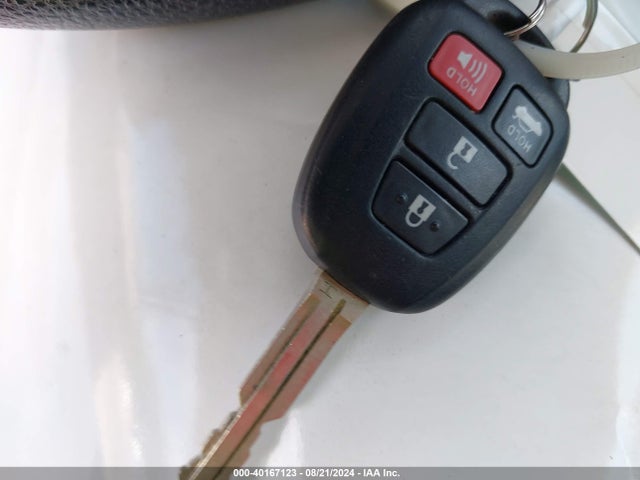 Toyota COROLLA LE 2015 2T1BURHE1FC475169 Image 11