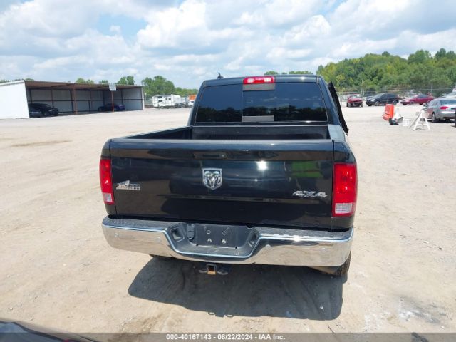 1C6RR7LG3JS269296 RAM 1500 Big Horn  4x4 5'7 Box