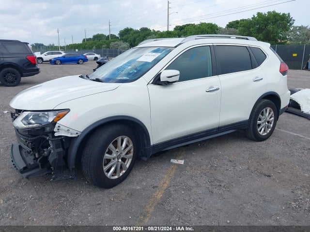Nissan ROGUE SV 2017 5N1AT2MT9HC878012 Image 2