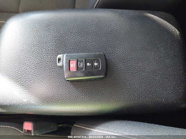 Toyota Rav4 Xle 2017 2T3RFREV1HW641826 Image 11