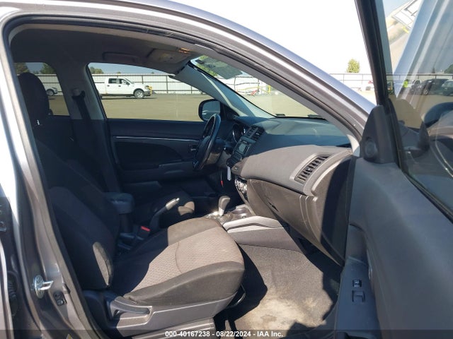 2017 MITSUBISHI OUTLANDER SPORT JA4AP3AU6HZ029071 Photo 4