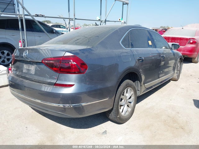 Volkswagen Passat 1.8t S 2017 1VWAT7A31HC073866 Image 4