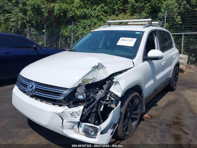 WVGAV3AX2EW555437 Volkswagen TIGUAN SE