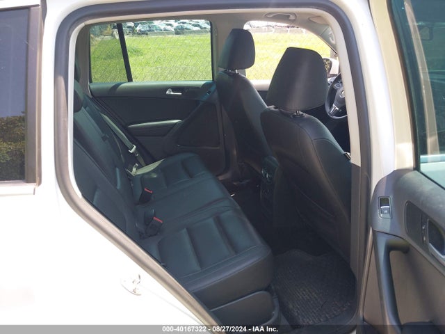 WVGAV3AX2EW555437 Volkswagen TIGUAN SE